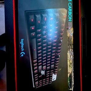 Logitech G413 CARBON Mechanical keyboard.